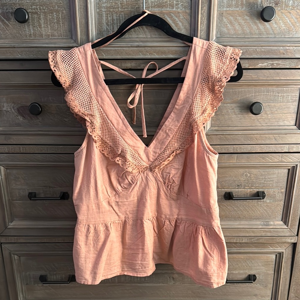 Old Navy Pink Lace Trim Sleeveless Top